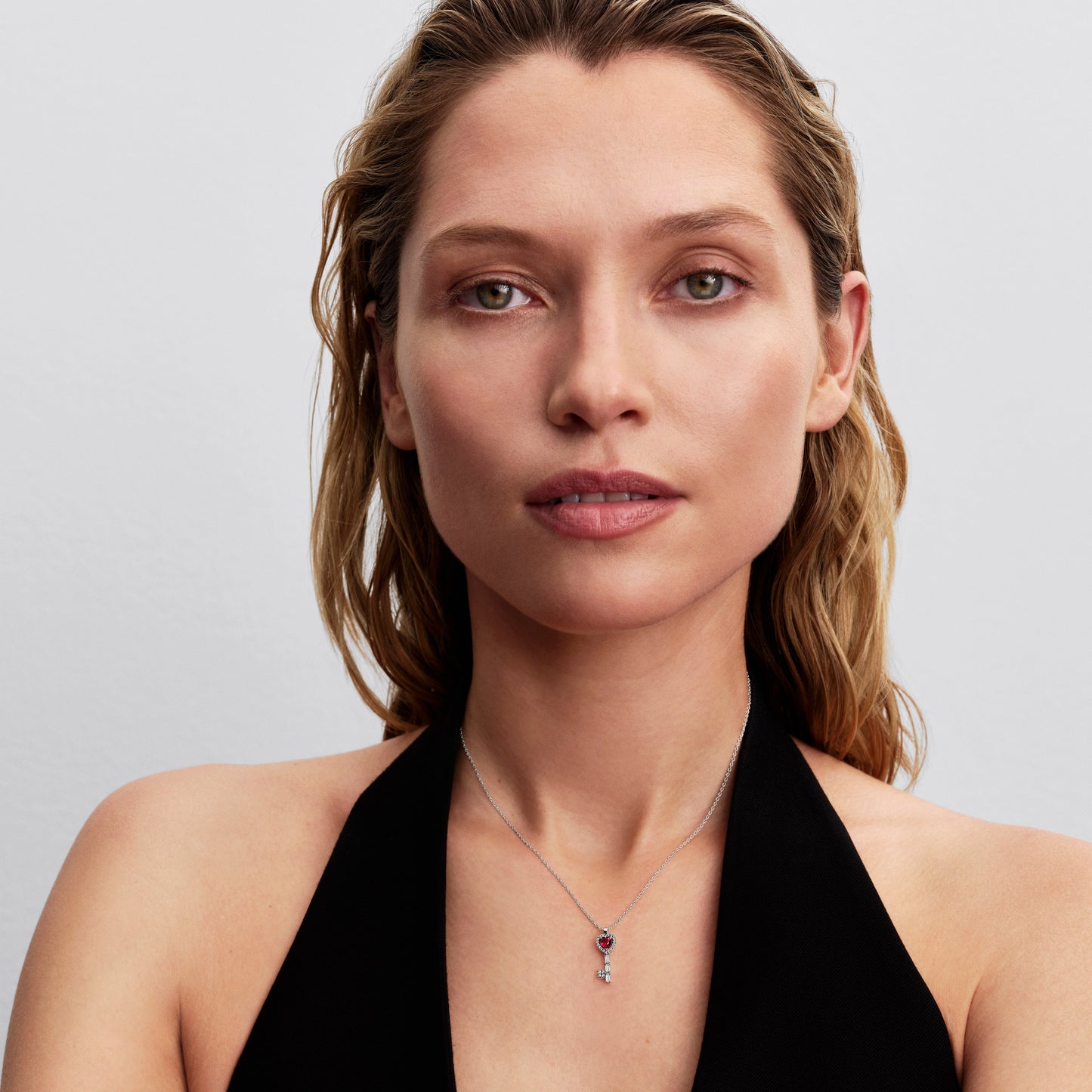 Elevated Heart Key Collier Necklace